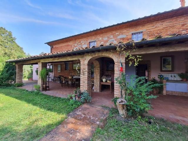 Casa in vendita a Biagioni, Altopascio