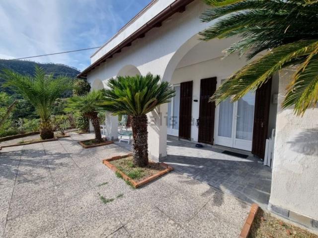 Casa in vendita a Monterosso Al Mare, La Spezia