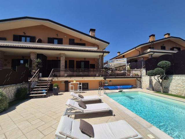 Casa in vendita a Monteforte Irpino, Campania