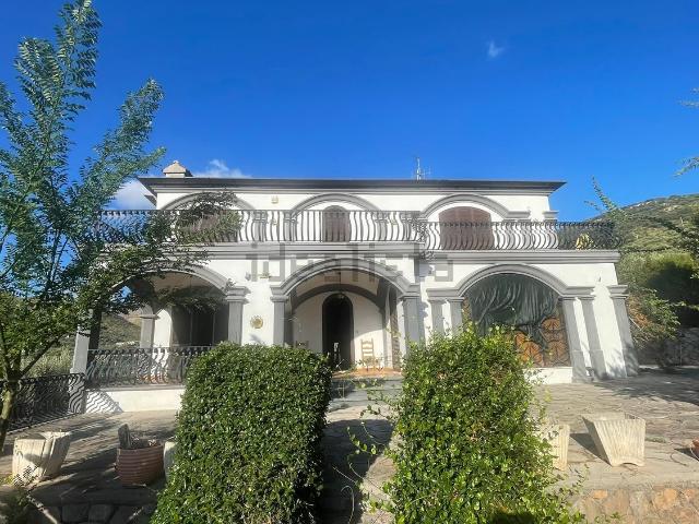 Casa in vendita a Terracina, Latina