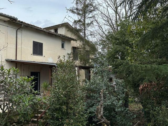 Casa in vendita a Contigliano, Lazio