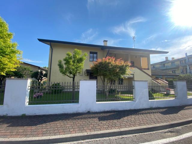 Casa in vendita a Caselle de' Ruffi, Villanova Di Camposanpiero