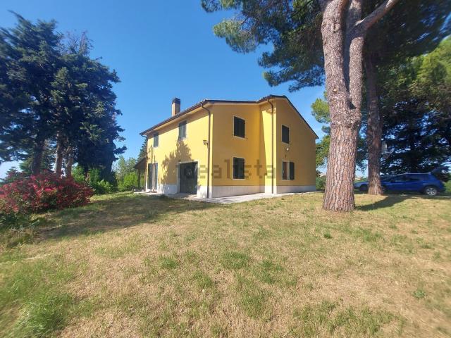 Casa in vendita a Marche, Pesaro E Urbino