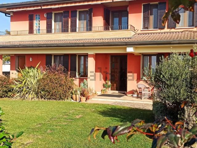 Casa in vendita a Correzzola, Veneto
