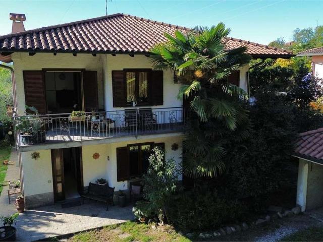 Casa in vendita a Sumirago, Lombardia