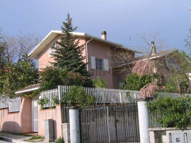Casa in vendita a Agnone, Molise