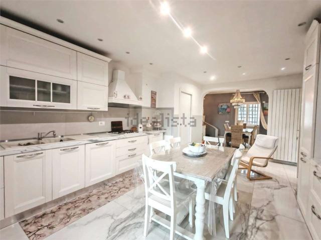 Casa in vendita a Poggiolo, Marina Di Massa