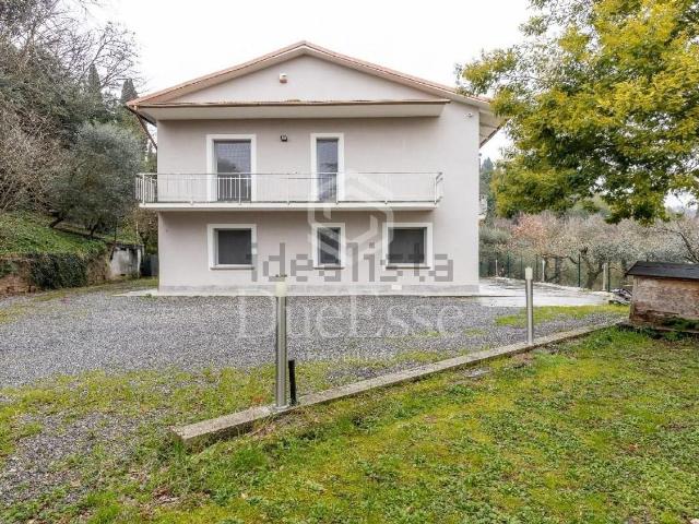 Casa in vendita a Ponticelli, Santa Maria A Monte