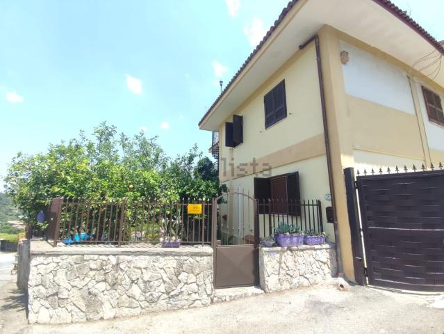 Casa in vendita a Astroni, Napola