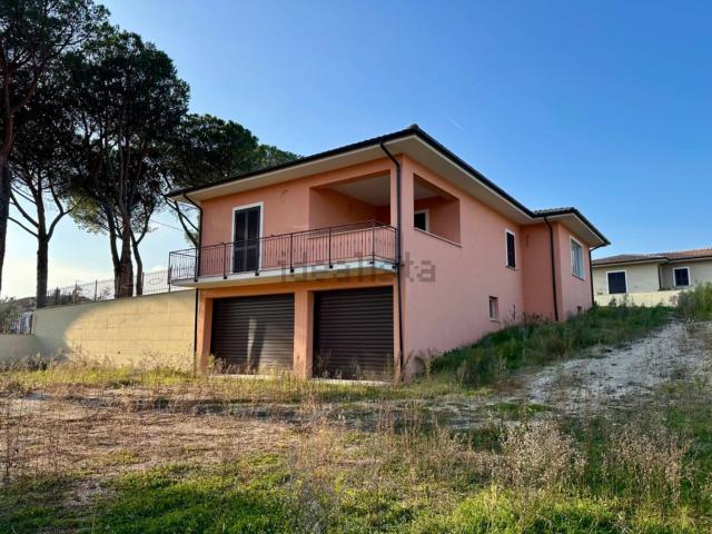 Casa in vendita a Scandriglia, Rieti