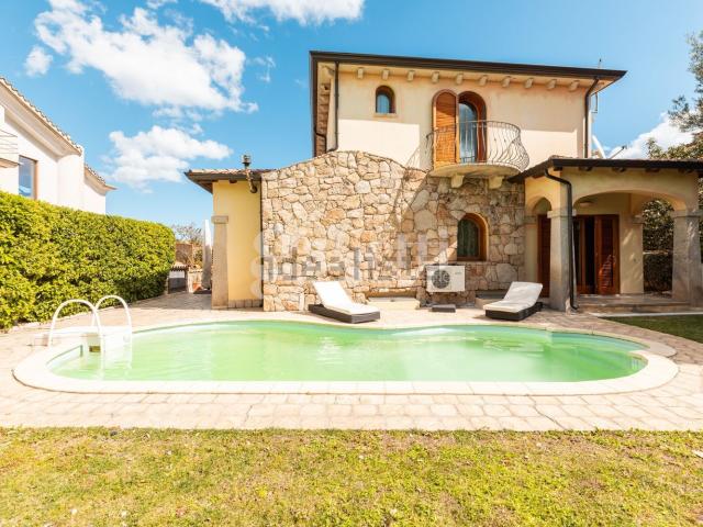 Casa in vendita a Poltu Qualtu, San Pantaleo