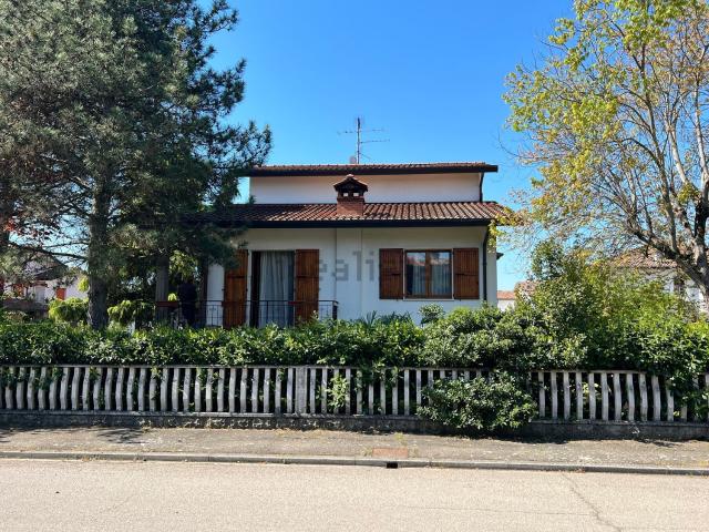 Casa in vendita a Alfonsine, Ravenna