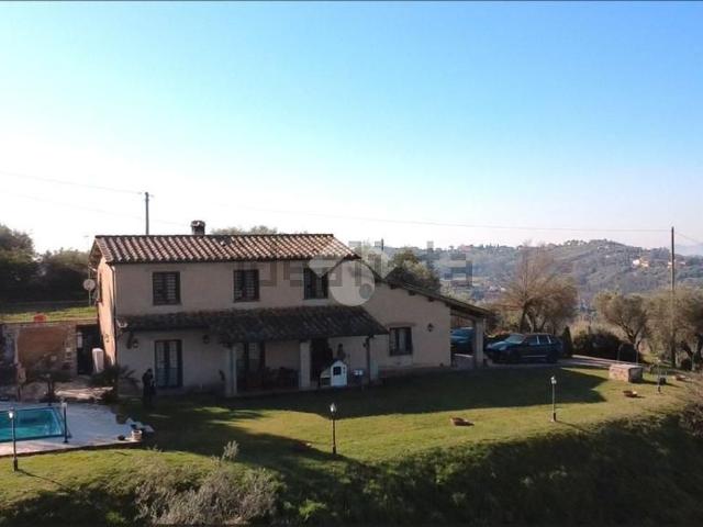Casa in vendita a Selci, Lazio