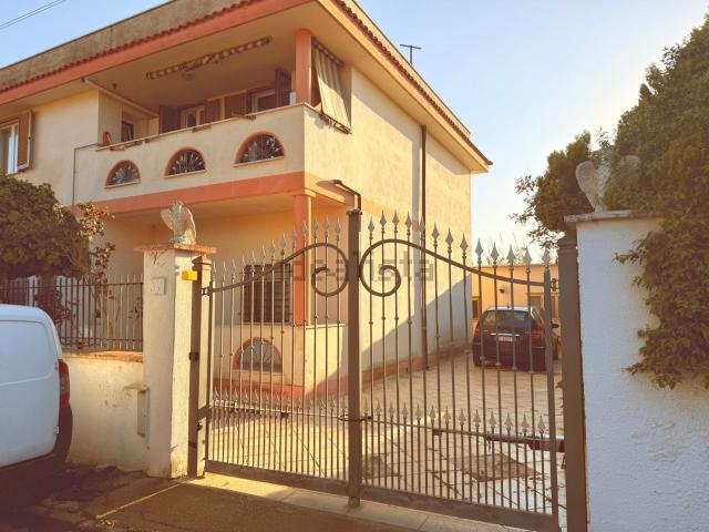 Casa in vendita a Punta del Pecoraro, Roma Capitale