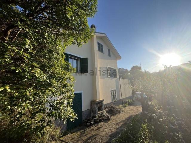 Casa in vendita a Oliveto, Imperia