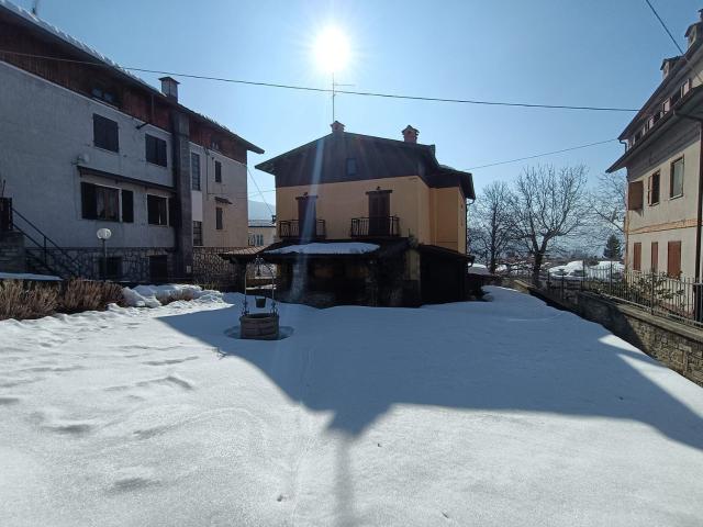 Casa in vendita a Case Manera, Roburent
