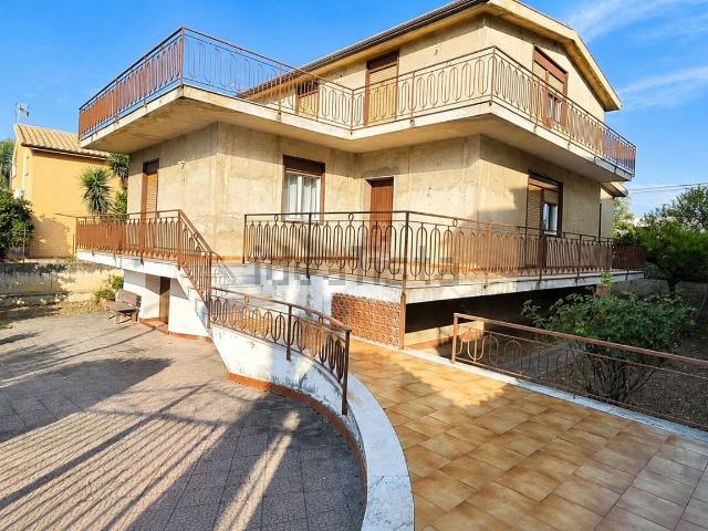 Casa in vendita a Agrigento, Sicilia