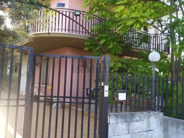 Casa in vendita a Peri, Giarre