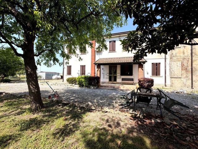 Casa in vendita a Adria, Veneto