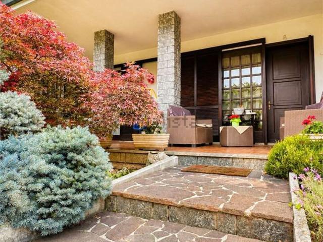 Casa in vendita a Castellanza, Varese