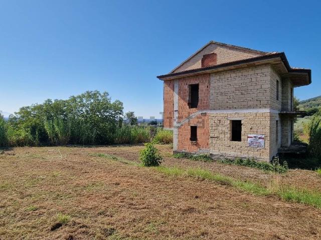 Casa in vendita a Falciano Del Massico, Campania