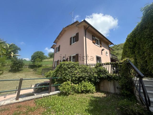 Casa in vendita a Velo Veronese, Veneto