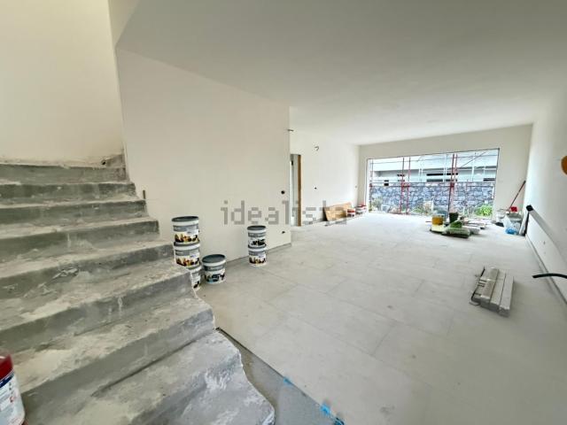 Casa in vendita a Giarre, Sicilia