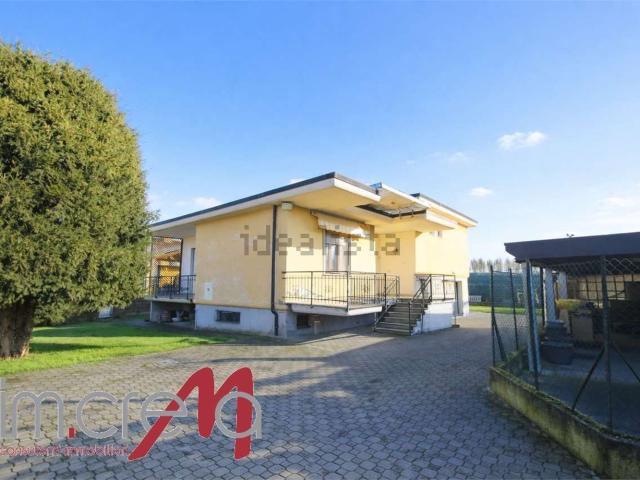 Casa in vendita a Sergnano, Lombardia