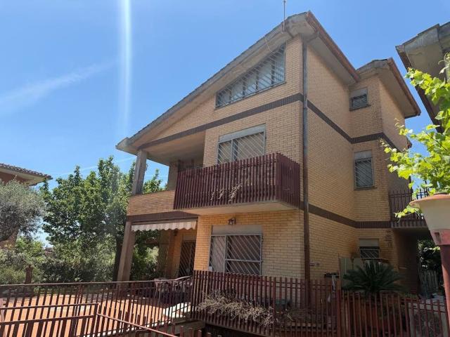 Casa in vendita a Valcanneto, Cerveteri