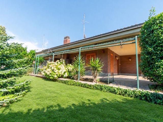 Casa in vendita a Squarciarelli, Grottaferrata