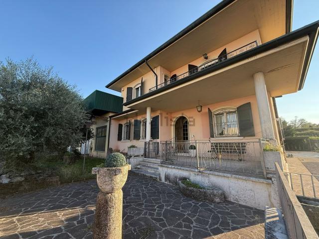Casa in vendita a Legnago, Verona