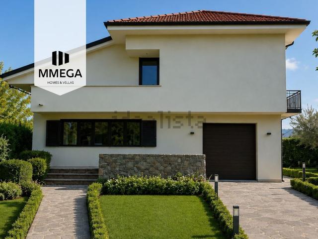 Casa in vendita a Marina di Pietrasanta, Pietrasanta