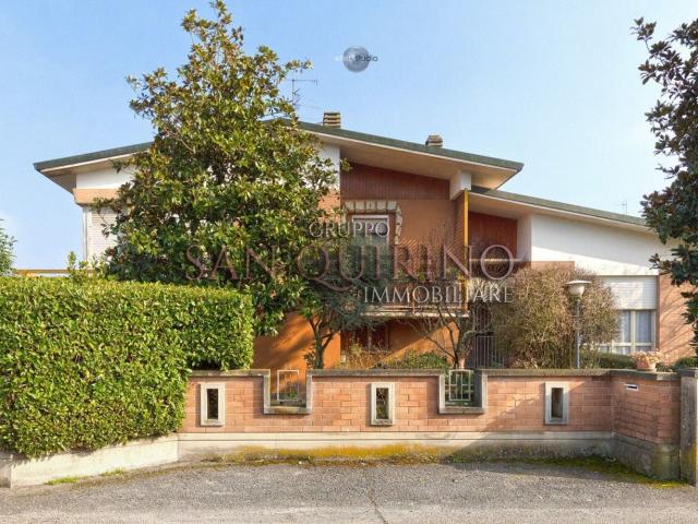 Casa in vendita a Pianura Reggiana, Re