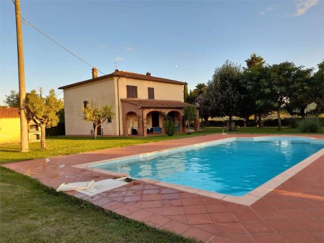 Casa in vendita a Cortona, Toscana