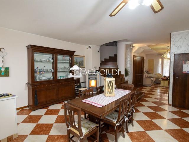 Casa in vendita a Fonte, Caerano San Marco
