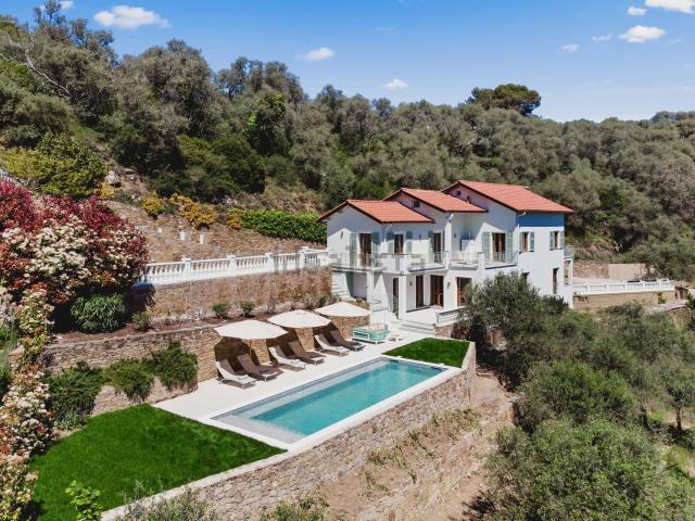 Casa in vendita a Dolceacqua, Liguria