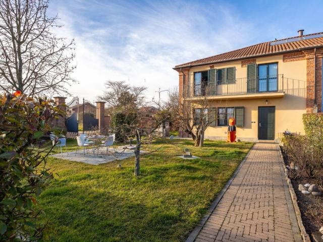 Casa in vendita a Tetti Piatti, Piemonte
