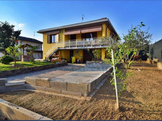 Casa in vendita a Travaino, Caronno Varesino