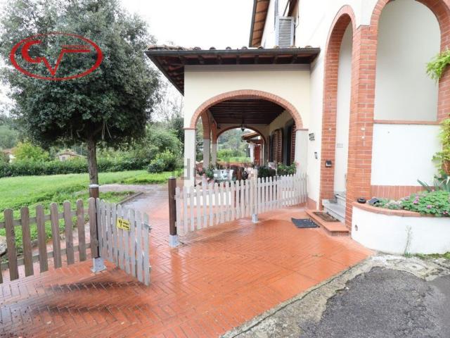 Casa in vendita a Montevarchi, Toscana
