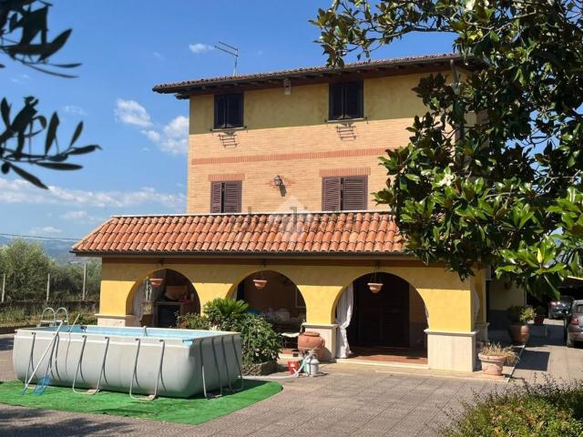 Casa in vendita a Roma Capitale, Lazio