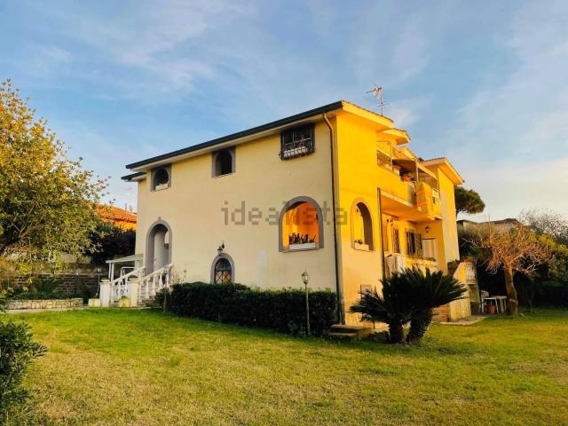 Casa in vendita a Roma Capitale, Lazio