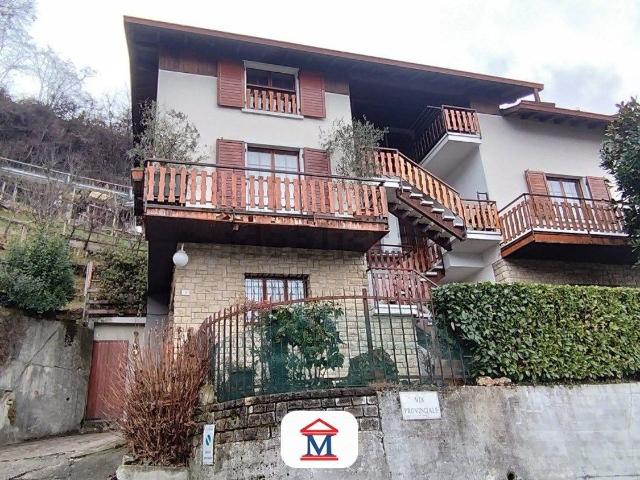 Casa in vendita a Gerosa, Val Brembilla