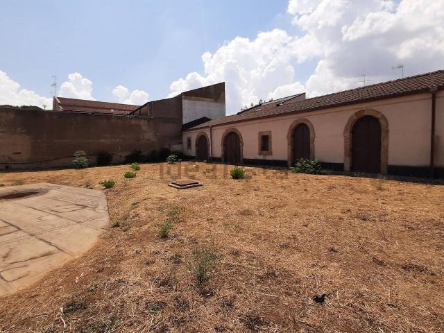 Casa in vendita a Caltagirone, Sicilia