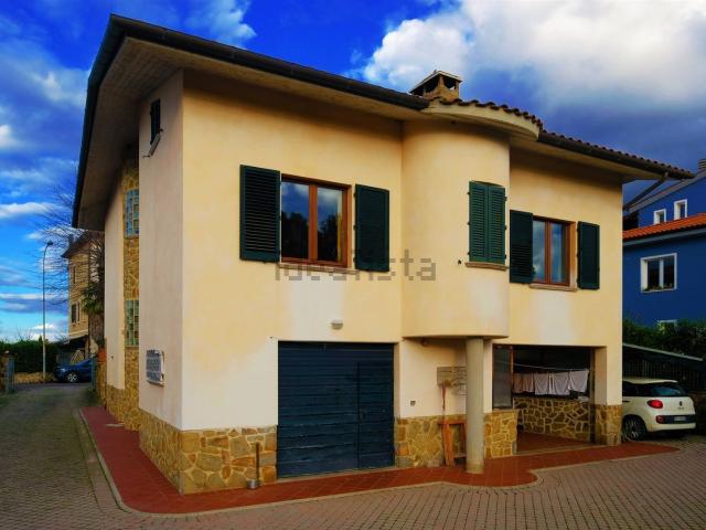 Casa in vendita a Asciano, Toscana