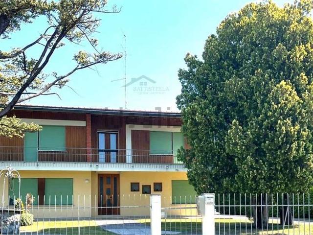 Casa in vendita a Brugnera, Friuli-Venezia Giulia