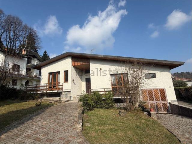 Casa in vendita a Azalee, Gallarate