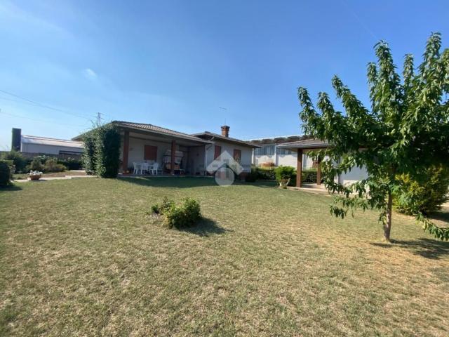 Casa in vendita a Rosà, Veneto