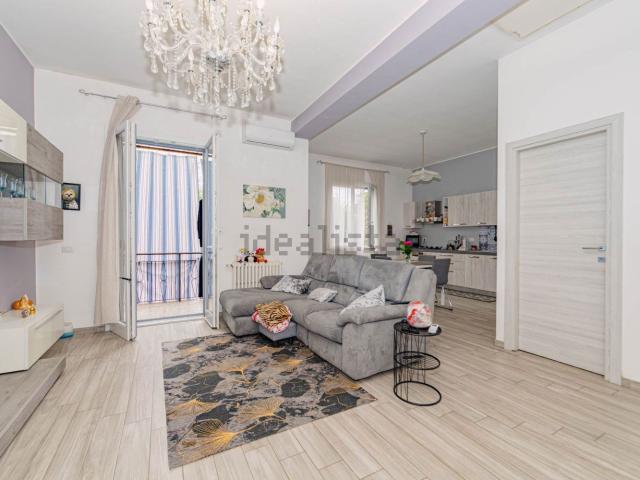 Casa in vendita a Vigevano, Lombardia