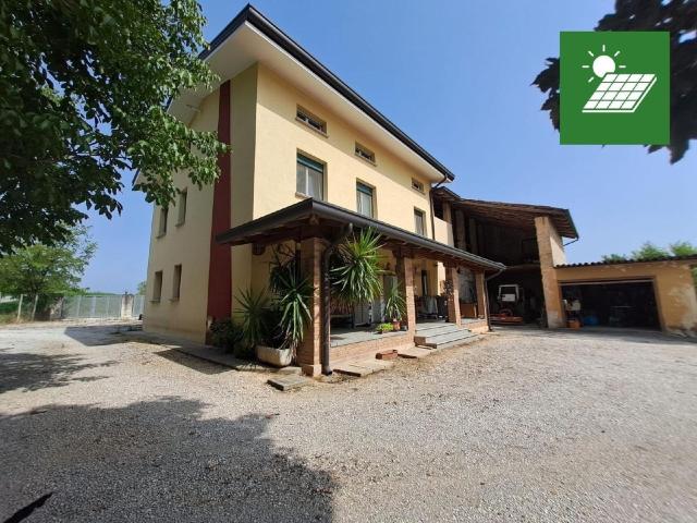 Casa in vendita a Canussio, Varmo / Vildivar