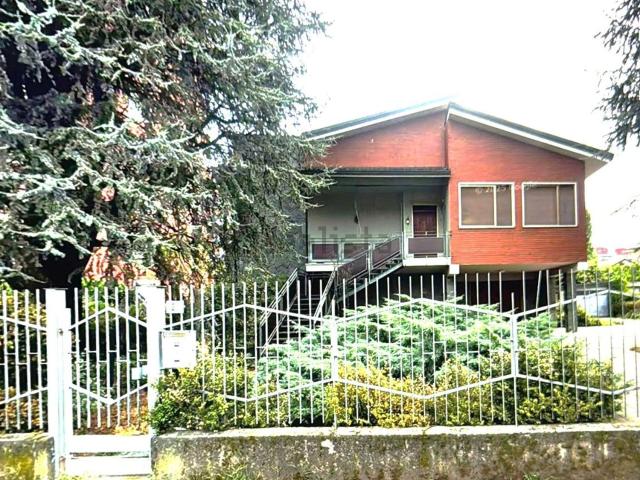 Casa in vendita a Cascina Torre, Opera